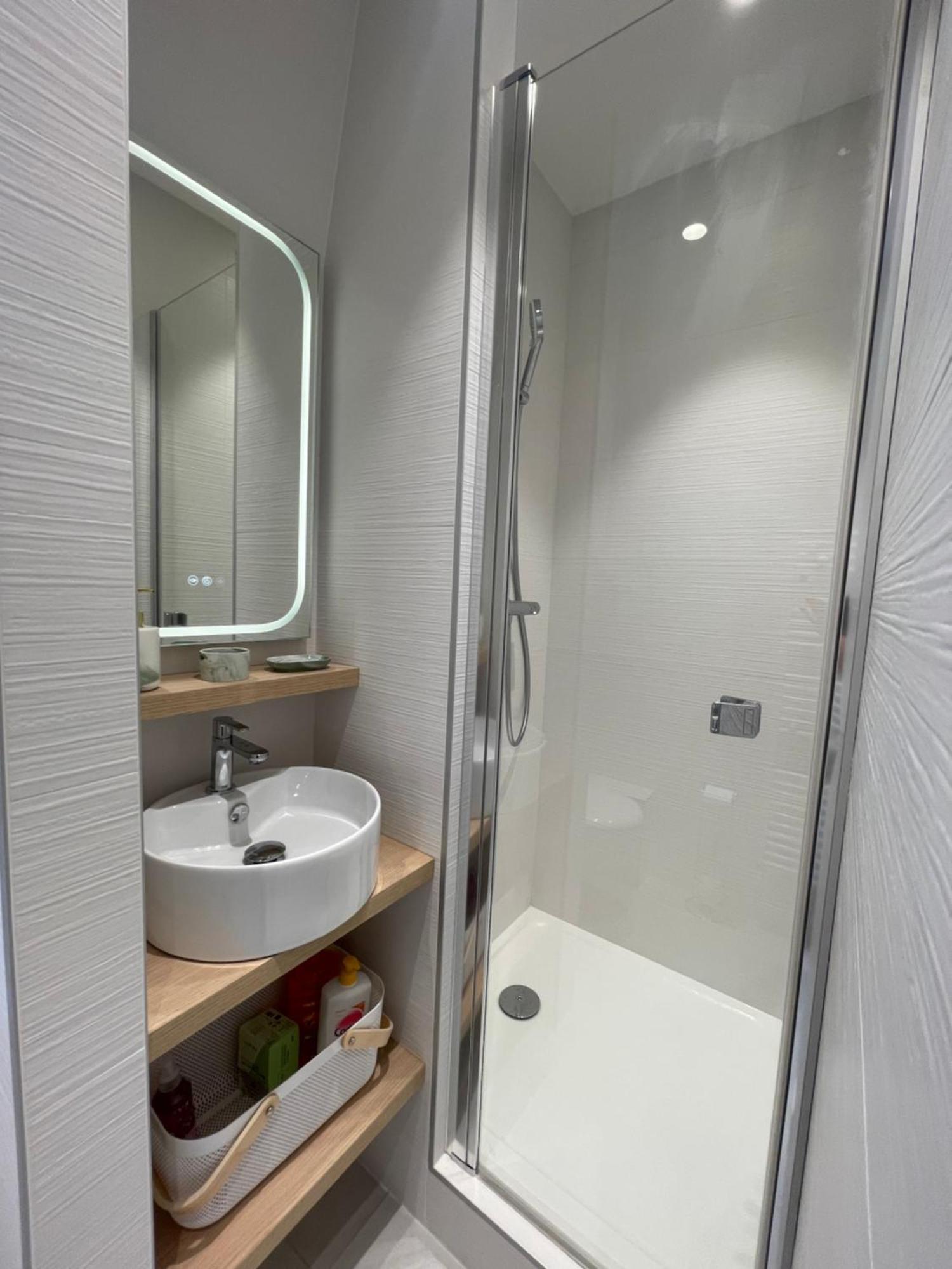 Appartements De Charme Du General Leclerc - Place D'Erlon - Hypercentre - Gare - Ρενς Εξωτερικό φωτογραφία