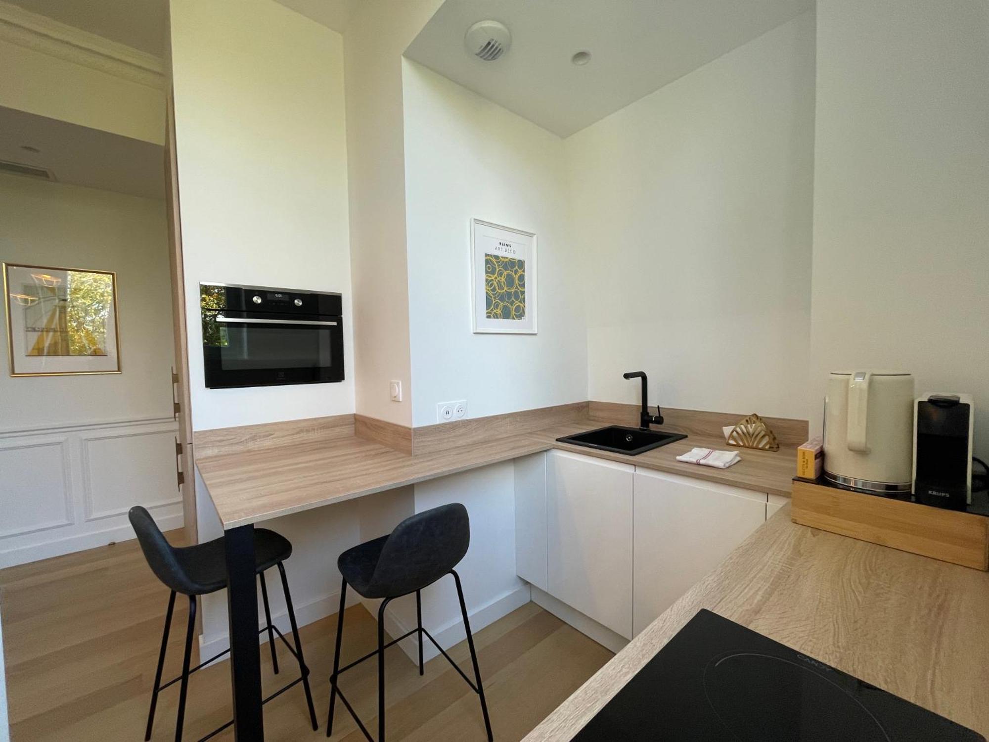 Appartements De Charme Du General Leclerc - Place D'Erlon - Hypercentre - Gare - Ρενς Εξωτερικό φωτογραφία
